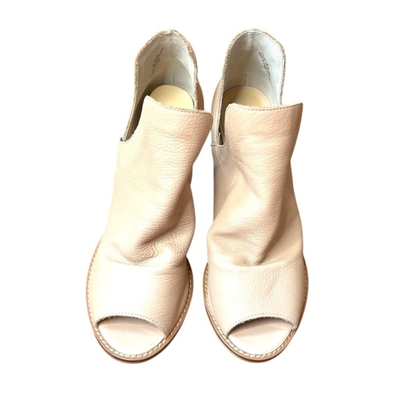 Chinese Laundry Carlita Women's Bootie- Slip on Peep Toe Booties- Size 8.5 - Picture 4 of 11